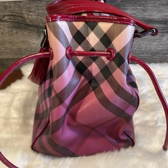 Burberry Raspberry Gradient Supernova Check Bilmore Tote LIMITED EDITION - Picture 3 of 15